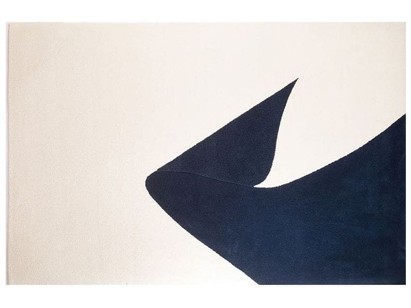 Carpeta Cincel: fondo crudo con una forma azul noche